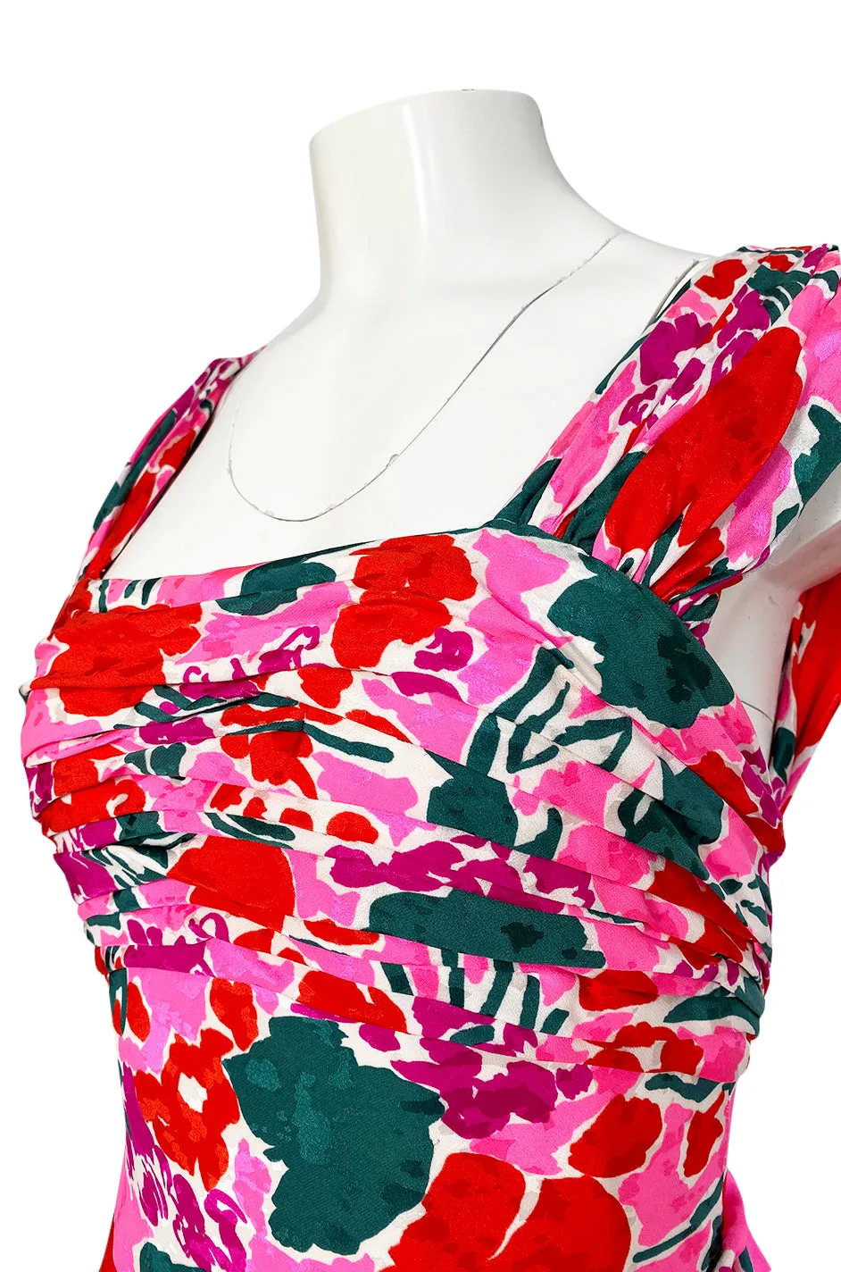 1980s Unlabelled Jacqueline de Ribes Pink Floral Print Silk Dress