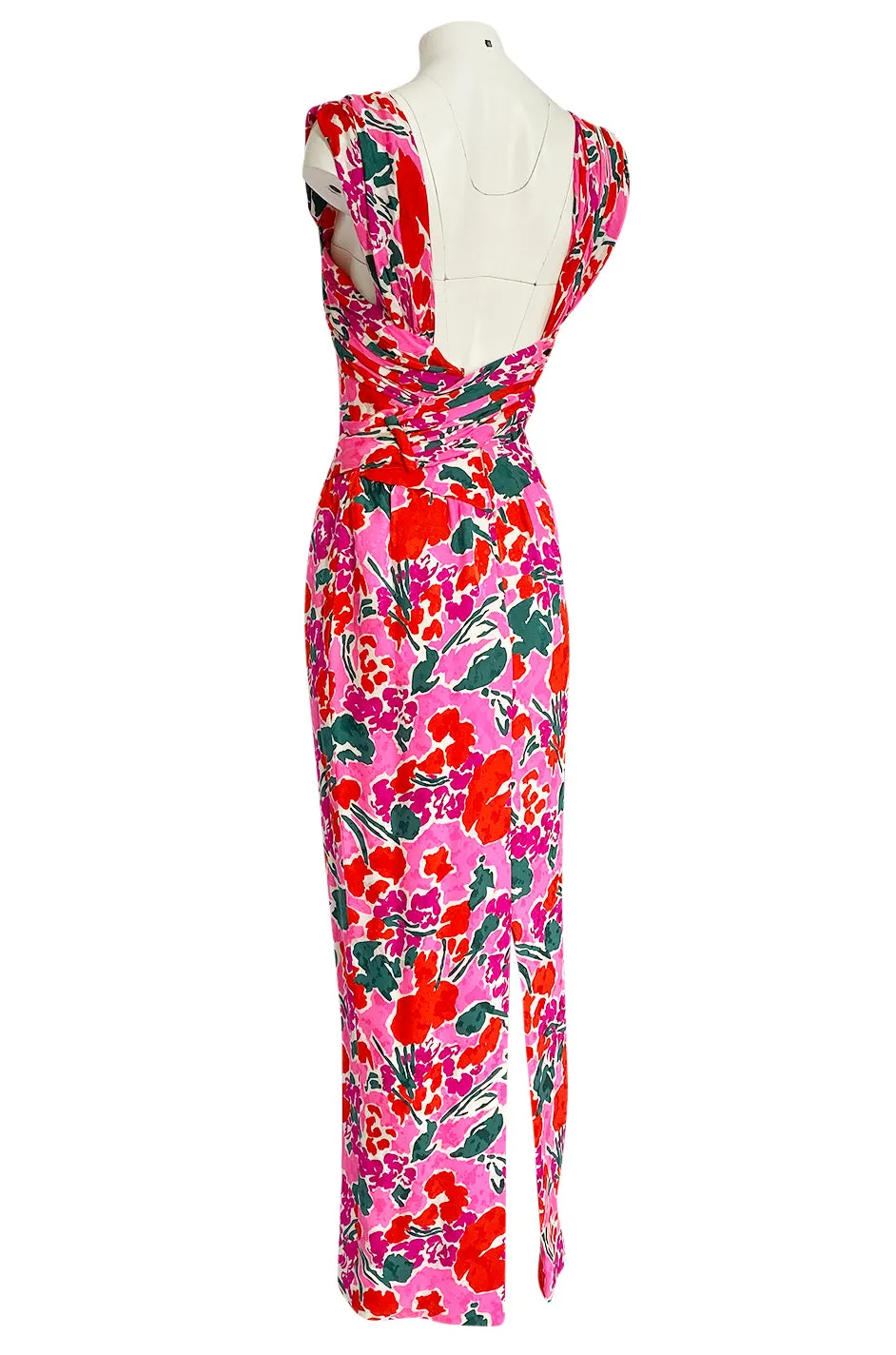 1980s Unlabelled Jacqueline de Ribes Pink Floral Print Silk Dress