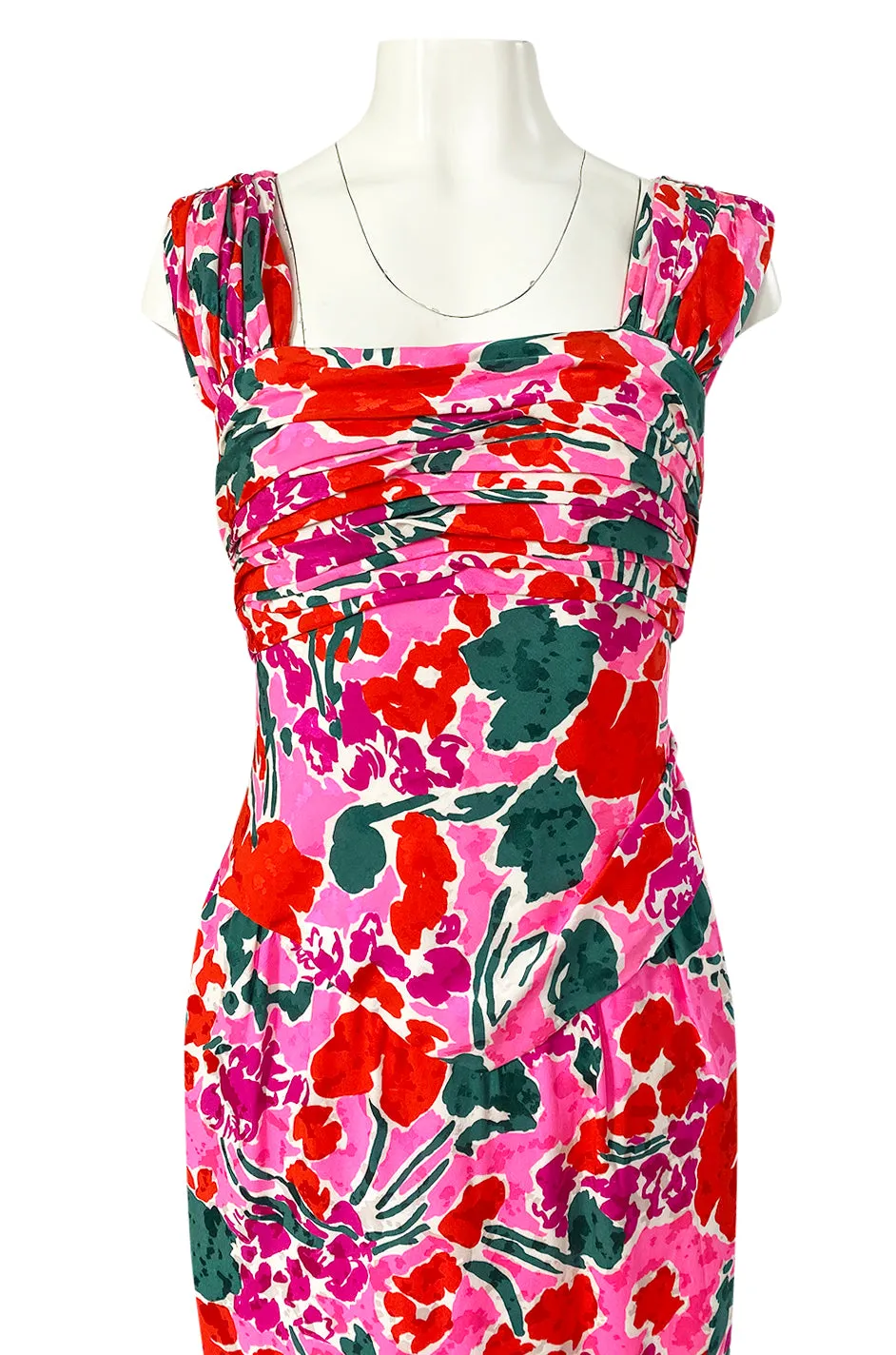 1980s Unlabelled Jacqueline de Ribes Pink Floral Print Silk Dress