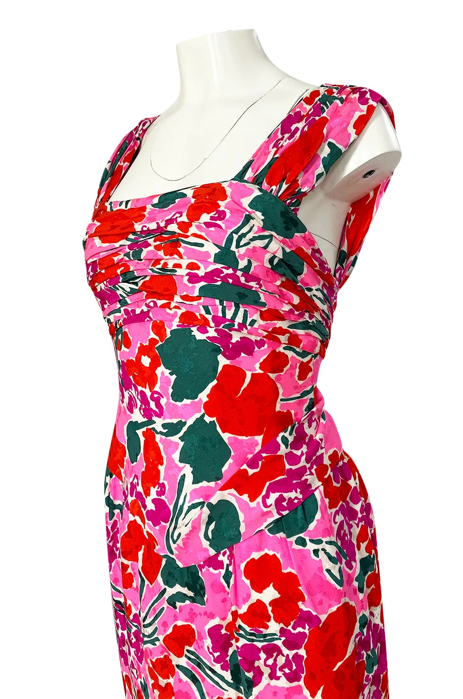 1980s Unlabelled Jacqueline de Ribes Pink Floral Print Silk Dress