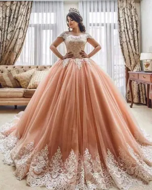 2018 Fashion Quinceanera Dresses Off The Shoulder Coral Tulle White Lace Ball Gowns Puffy Ruffles Sweet 16 Dress