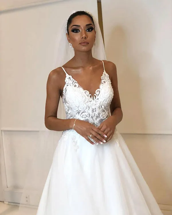 2020 Lace Spaghetti Bohemian Wedding Dress Cheap A-line Lace Appliqued Beach Tulle Plus Size Bridal Gown