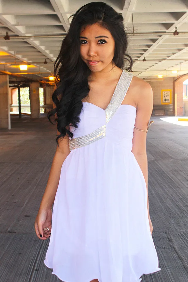 A-line Sweetheart Diagonal Strap Floor Length Chiffon Paillette Prom Dress