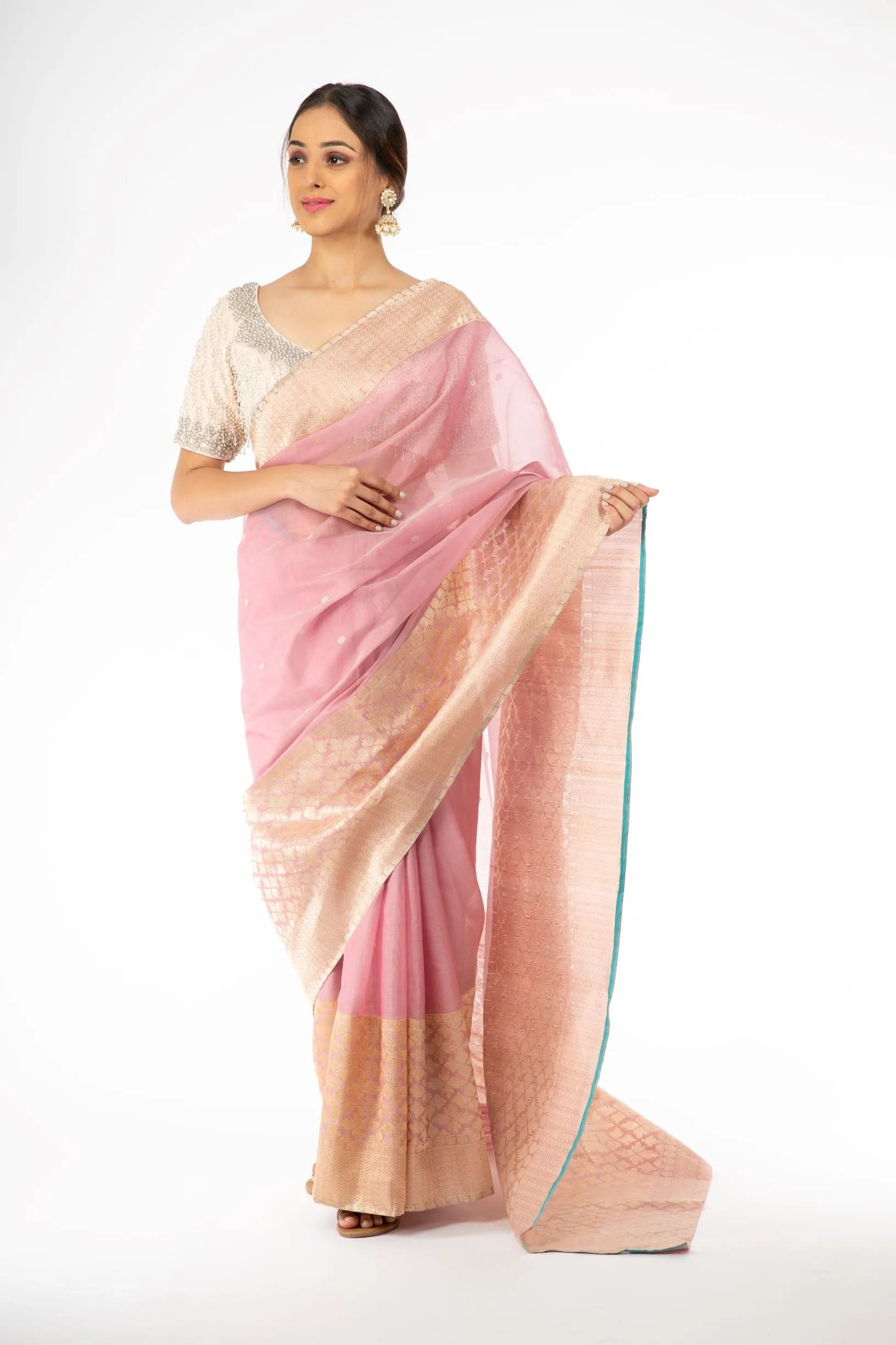 Beauteous Rose Quartz Handloom Silk Saree