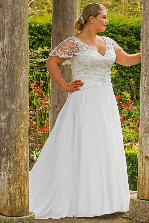 Delicate Iris Plus Size V-neck Lace Sleeve Wedding Dress-MK_705851