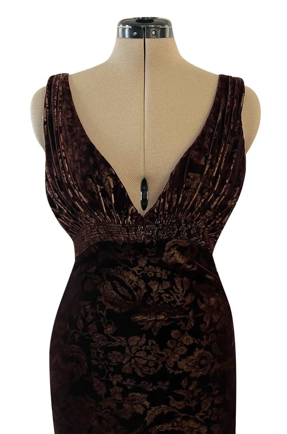Documented Fall 2004 Richard Tyler Brown Printed Floral Velvet & Beaded Dress w Train & Plunge Back
