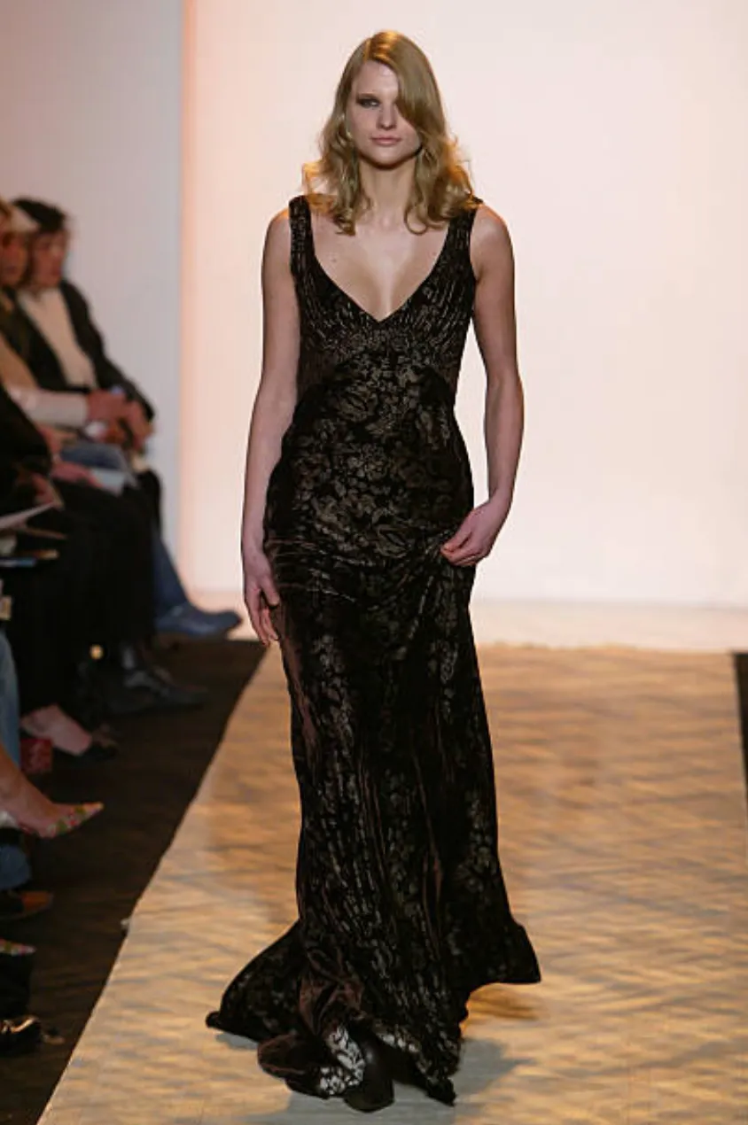 Documented Fall 2004 Richard Tyler Brown Printed Floral Velvet & Beaded Dress w Train & Plunge Back