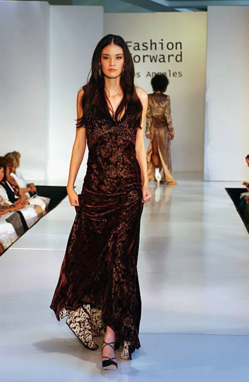 Documented Fall 2004 Richard Tyler Brown Printed Floral Velvet & Beaded Dress w Train & Plunge Back