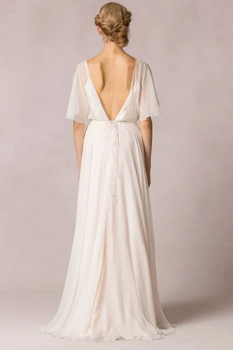 Floor-Length Poet-Sleeve Appliqued Chiffon Wedding Dress-MK_705165