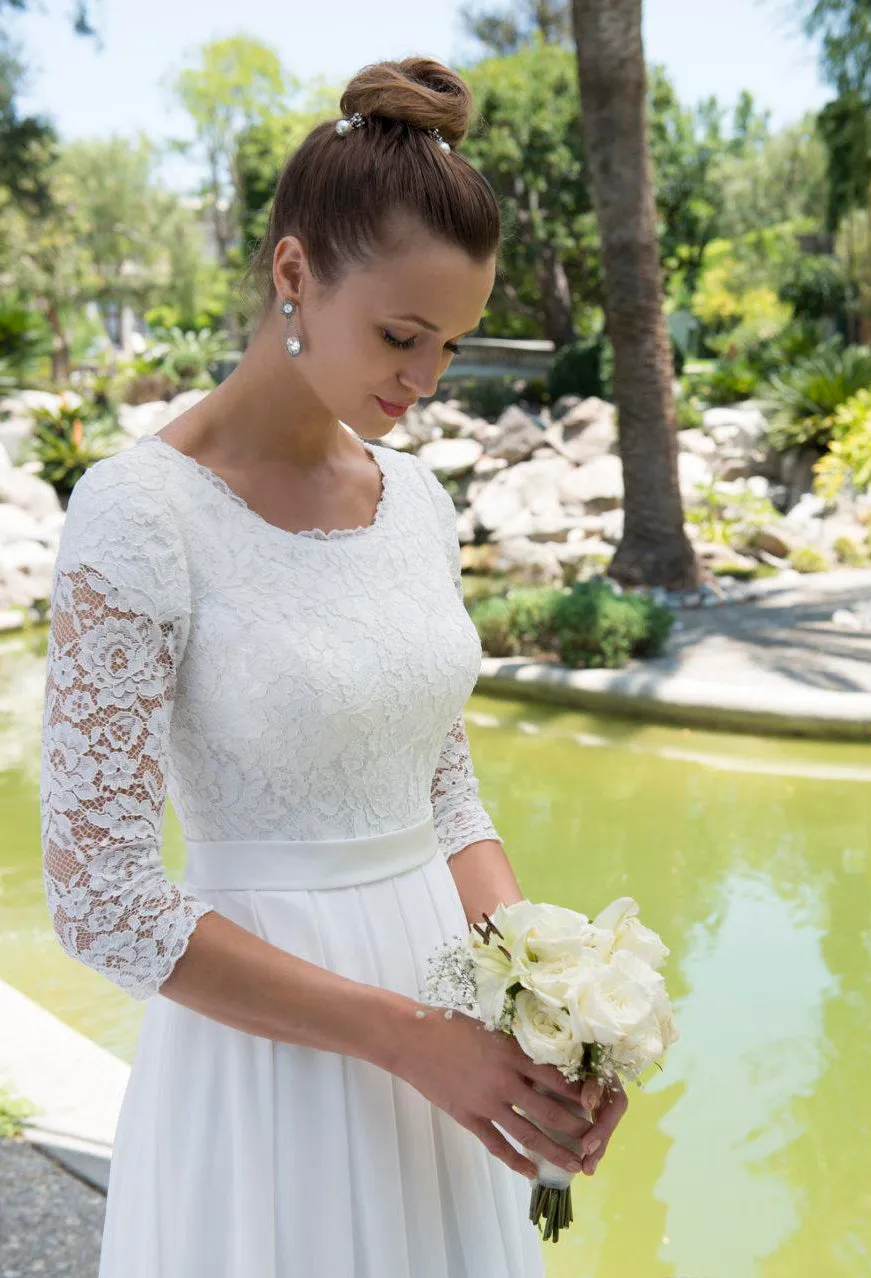 Informal Modest Beach Scoop Neck Lace Chiffon Wedding Dress With 3-4 Sleeves-715366