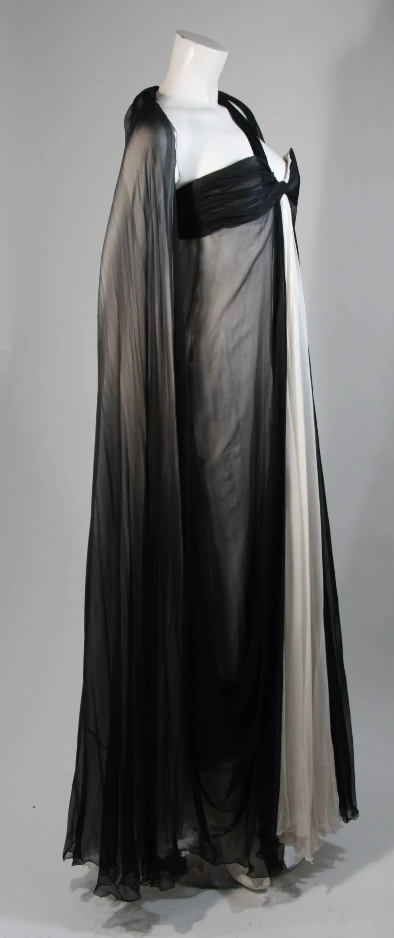 JACQUELINE DE RIBES Black and Ivory Silk Chiffon Gown