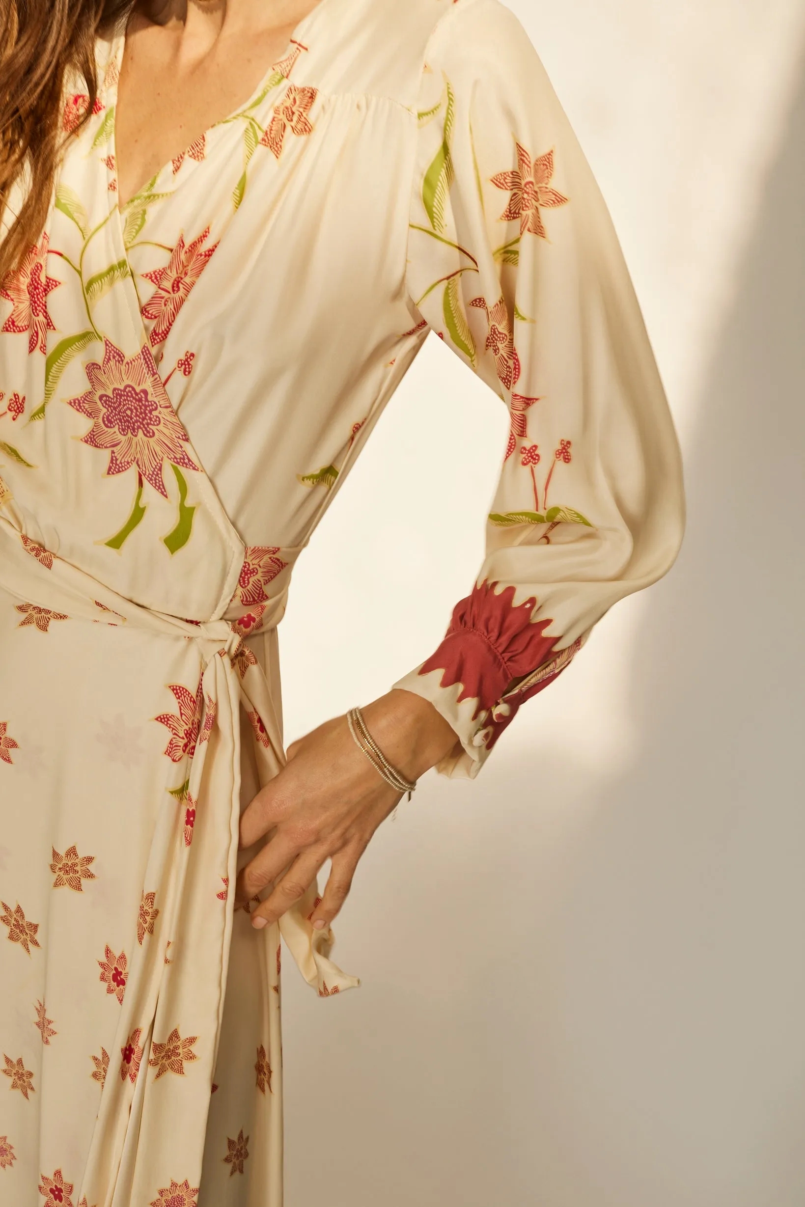 KATE LONG SLEEVE MAXI