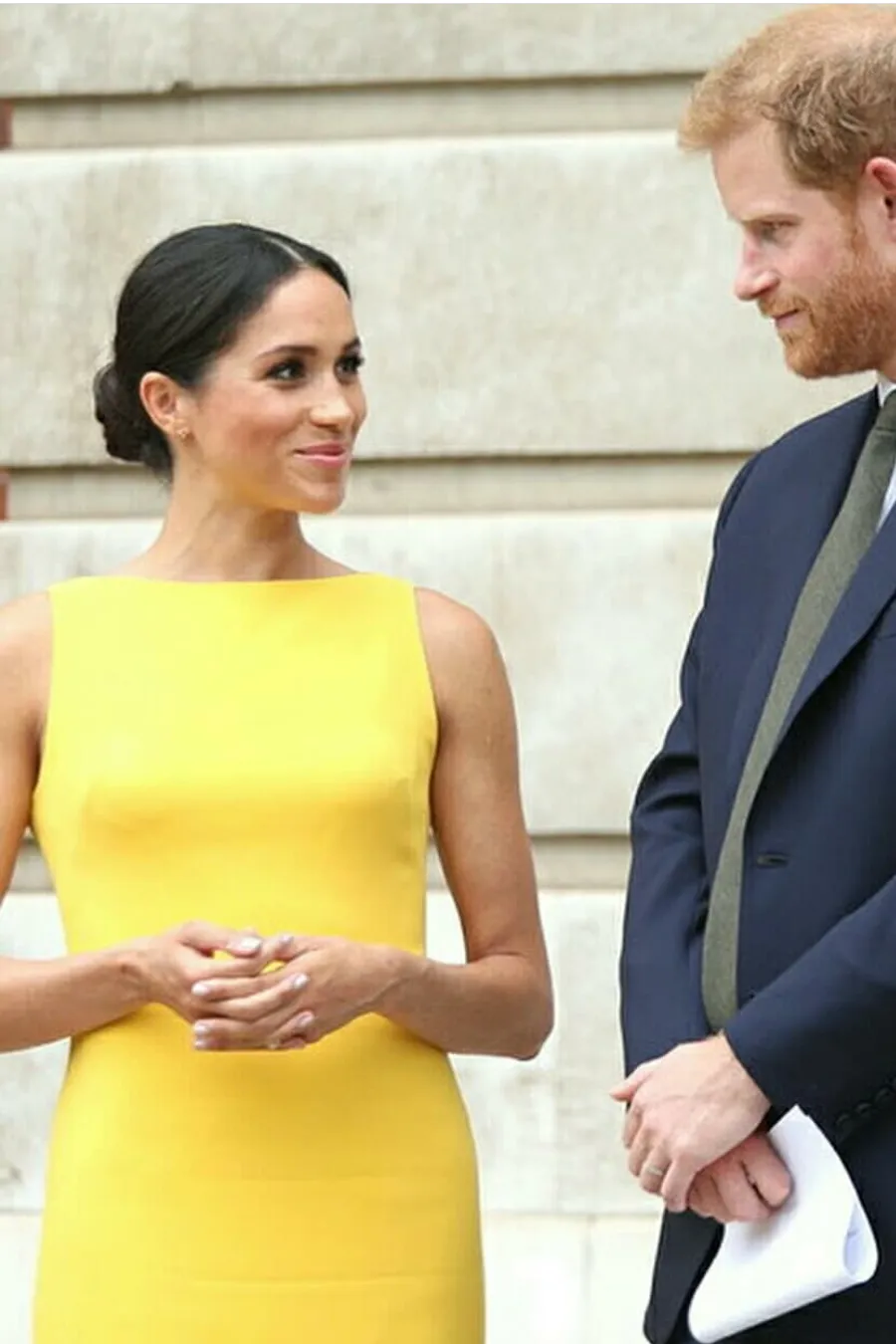 Meghan Markle's Yellow Dress Tea-Length Satin Prom Gown