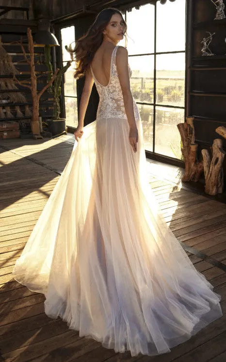 Modern Sleeveless A-Line Tulle Wedding Dress With V-neck And Low-V Back-716445