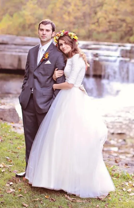 Modest Simple Scoop Lace Tulle Wedding Dress with Elbow Sleeves-715368