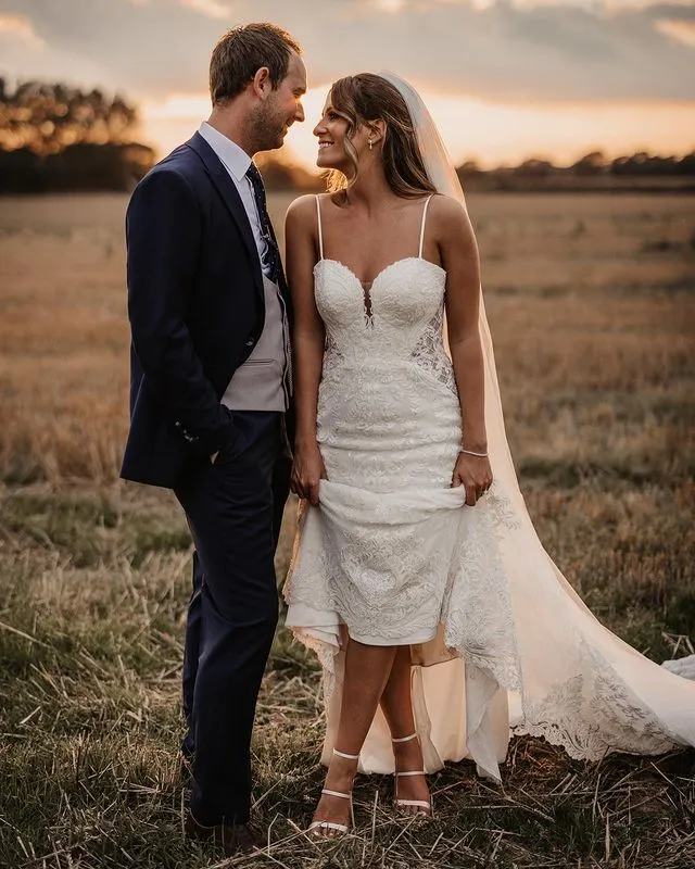 New Arrival Lace Straps V-neck Mermaid Charming Wedding Dresses Online,WDY0239
