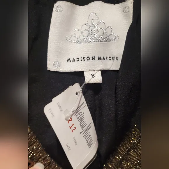 NWT -MADISON MARCUS - SHORTS - golden/black - evening shorts- WITH TAG