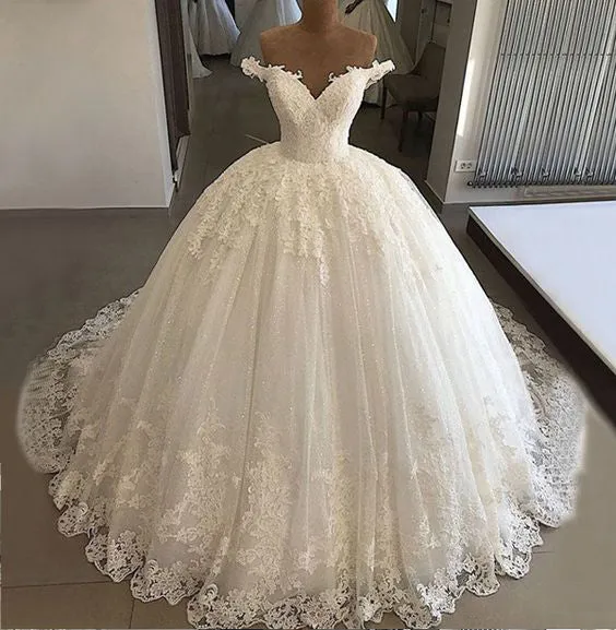 Off The Shoulder Lace Wedding Dresses with Appliques 2019 V-Neck Tulle Bridal Gowns