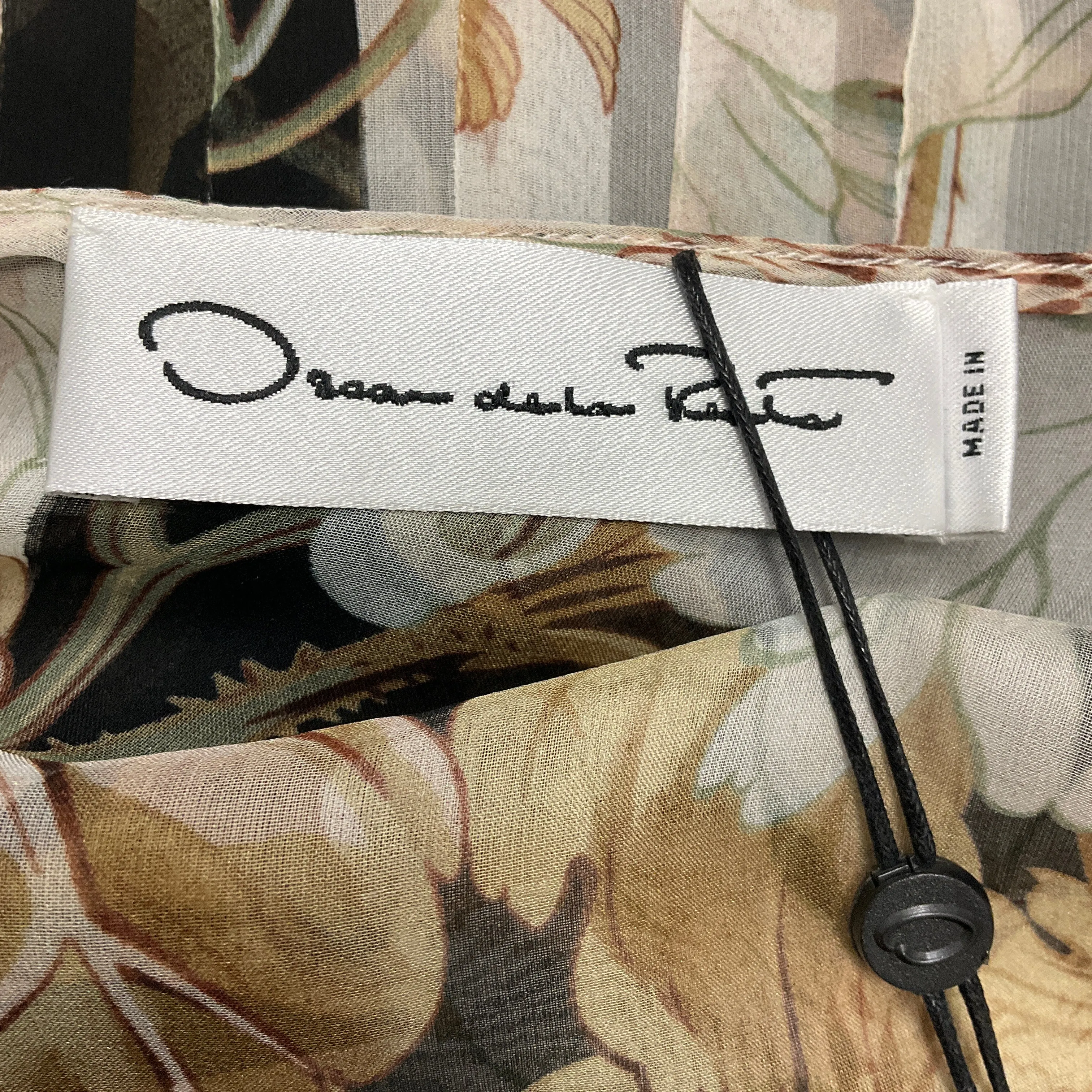 Oscar de la Renta Ivory / Black Multi Floral Printed Tie-Neck Sheer Silk Chiffon Dress