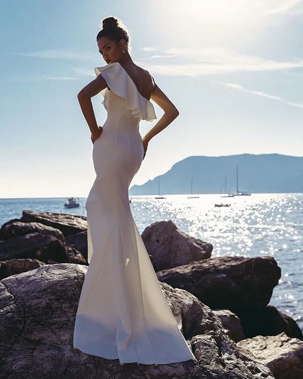 Popular 2018 Satin Mermaid Wedding Dresses One Shoulder Flounced Simple Bridal Wedding Gowns