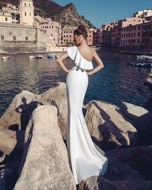 Popular 2018 Satin Mermaid Wedding Dresses One Shoulder Flounced Simple Bridal Wedding Gowns