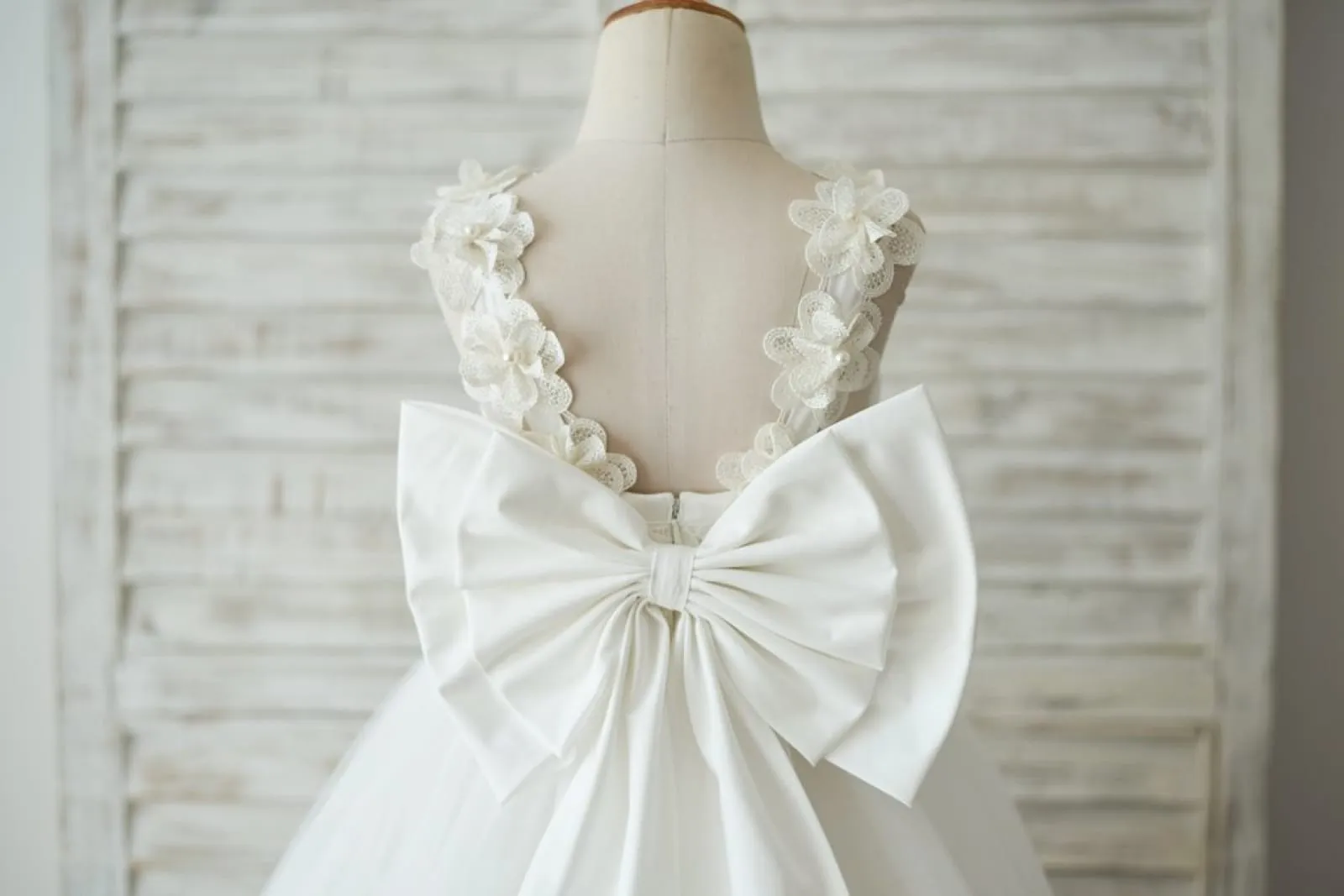Princess Ivory Lace Tulle V Back Wedding Flower Girl Dress, Big Bow