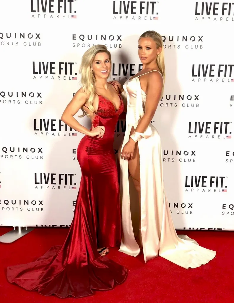 Red Lace Long Evening Gown with Fishtail Skirt vestido de fiesta