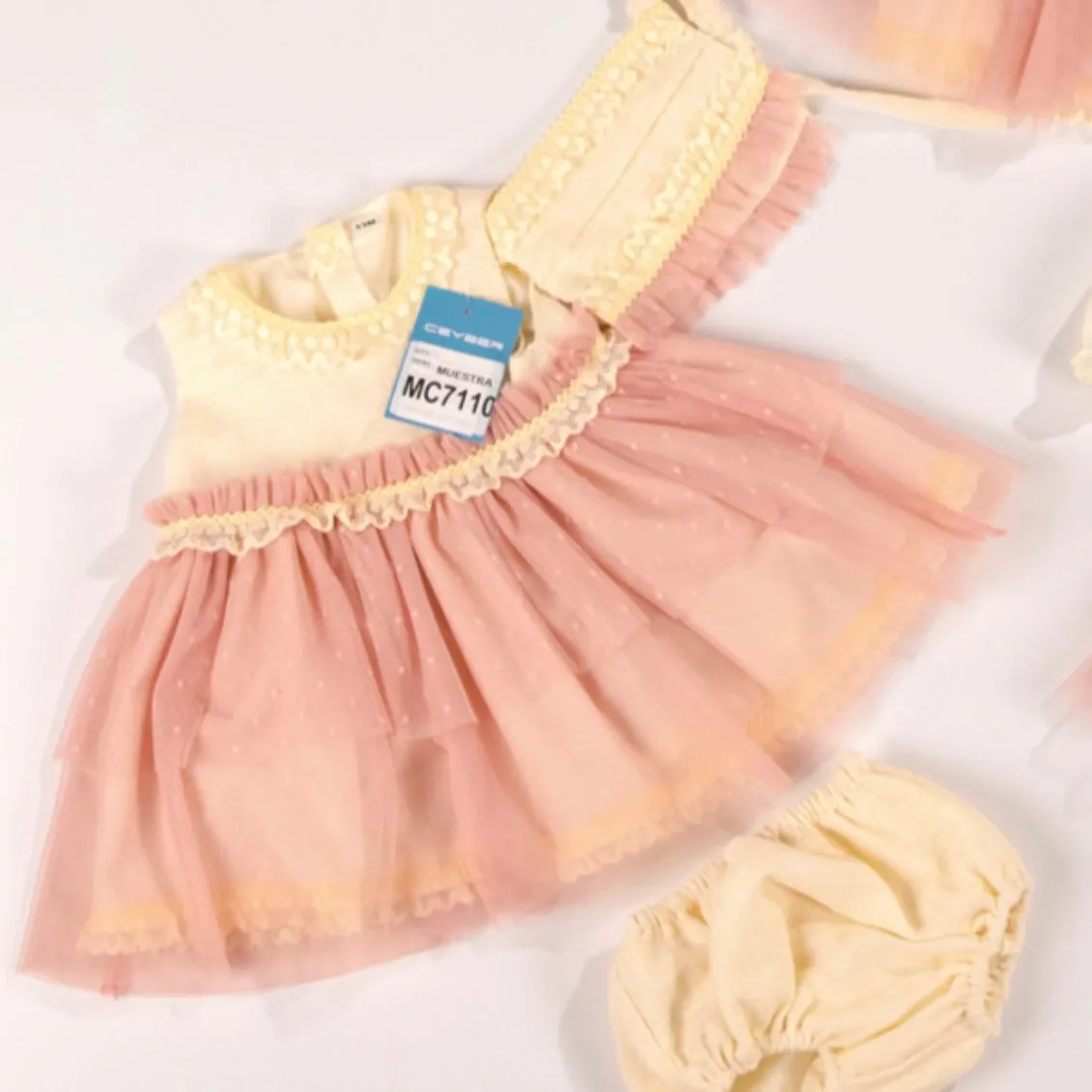 *SALE* Ceyber Baby Girls Dusky Lace Dress 3M