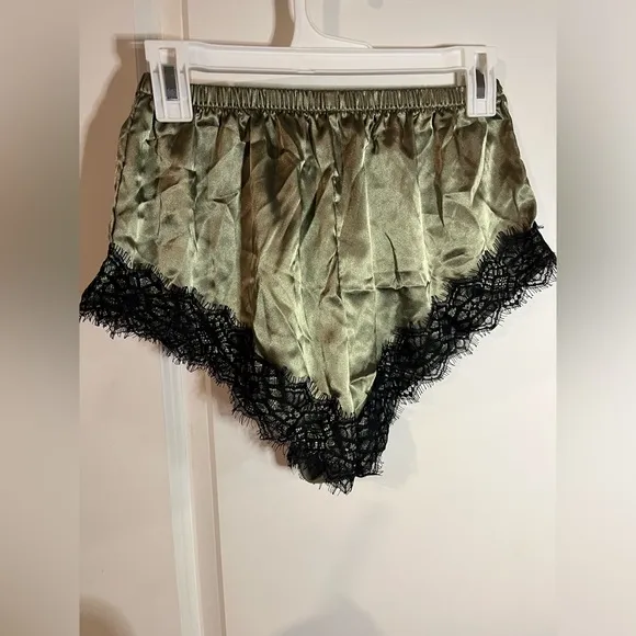Satin Lace 2pc Set Olive Green Black Lounging Robe and Shorts Size Medium