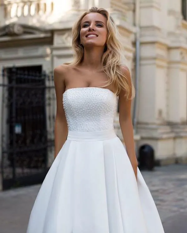 Sexy Strapless A-line Wedding Dresses with Pearls Elegant Satin Bridal Wedding Gowns 2018 Fashion