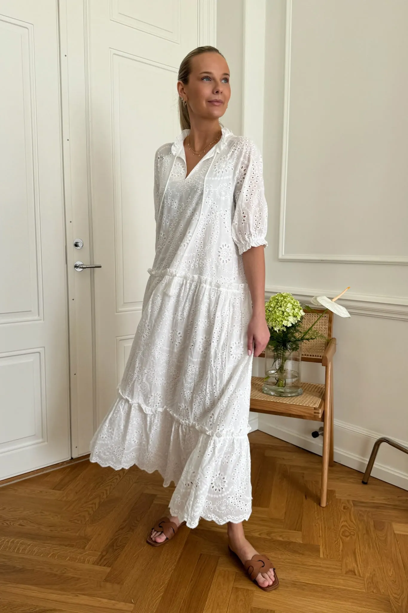 SonjaIC Lang Kjole - Hvid Broderi