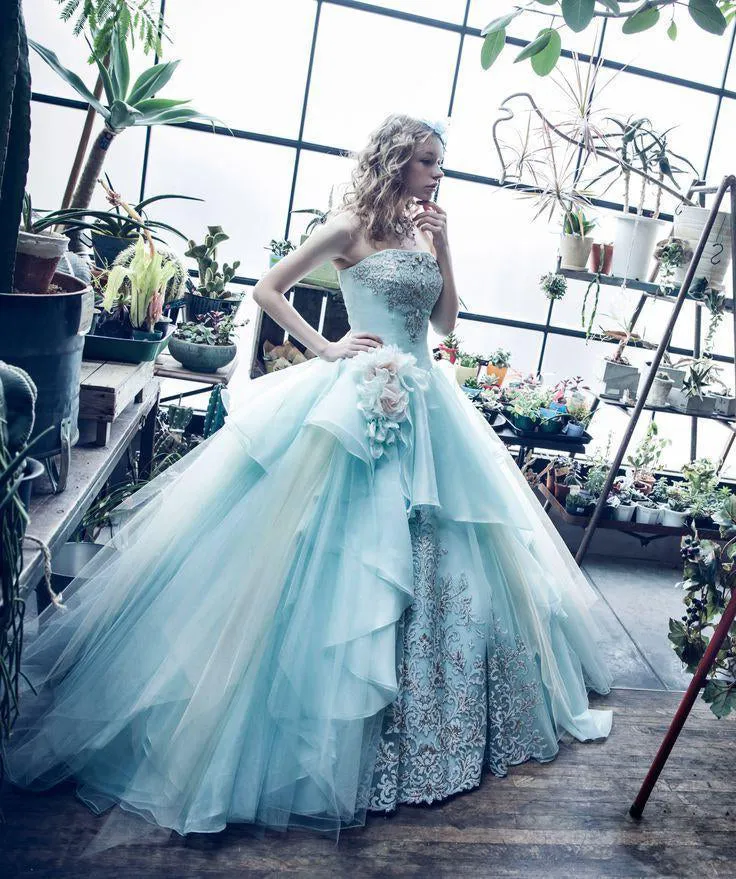 Strapless Ice Blue Quinceanera Dresses Lace Appliques Elegant 2019 Tulle Ball Gown vestidos de quinceañera
