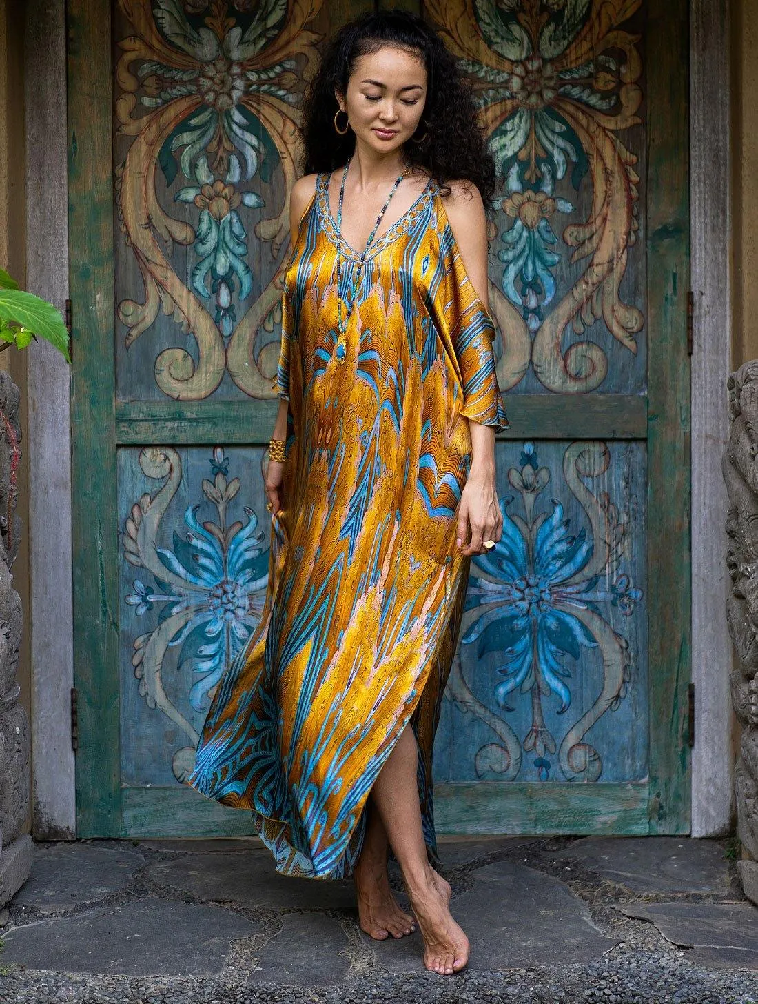 The Lotus Queen Open Sleeve Dress