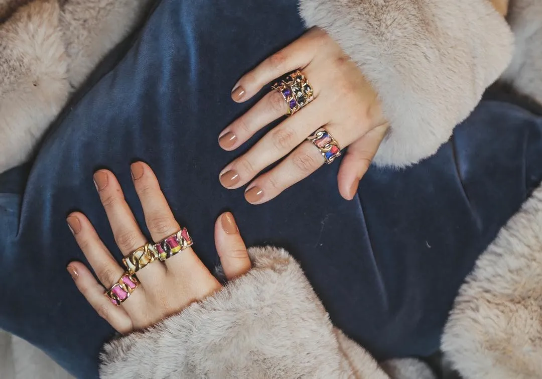 Tie Ring