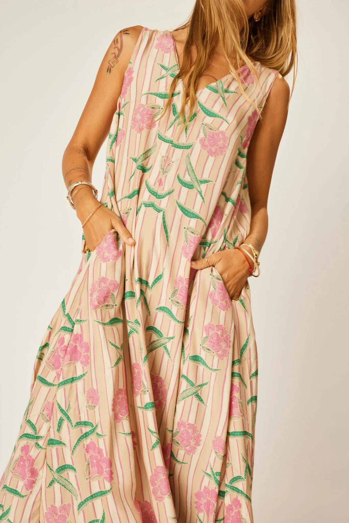 TOVA MAXI