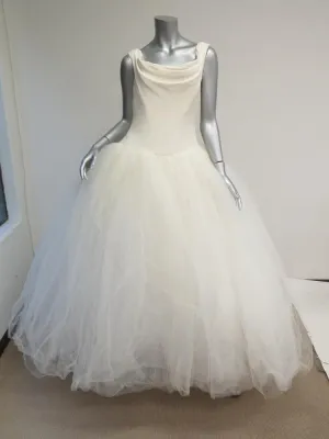 Vera Wang Women's Dress: Cream Silk Blend Size 10, Pre-owned