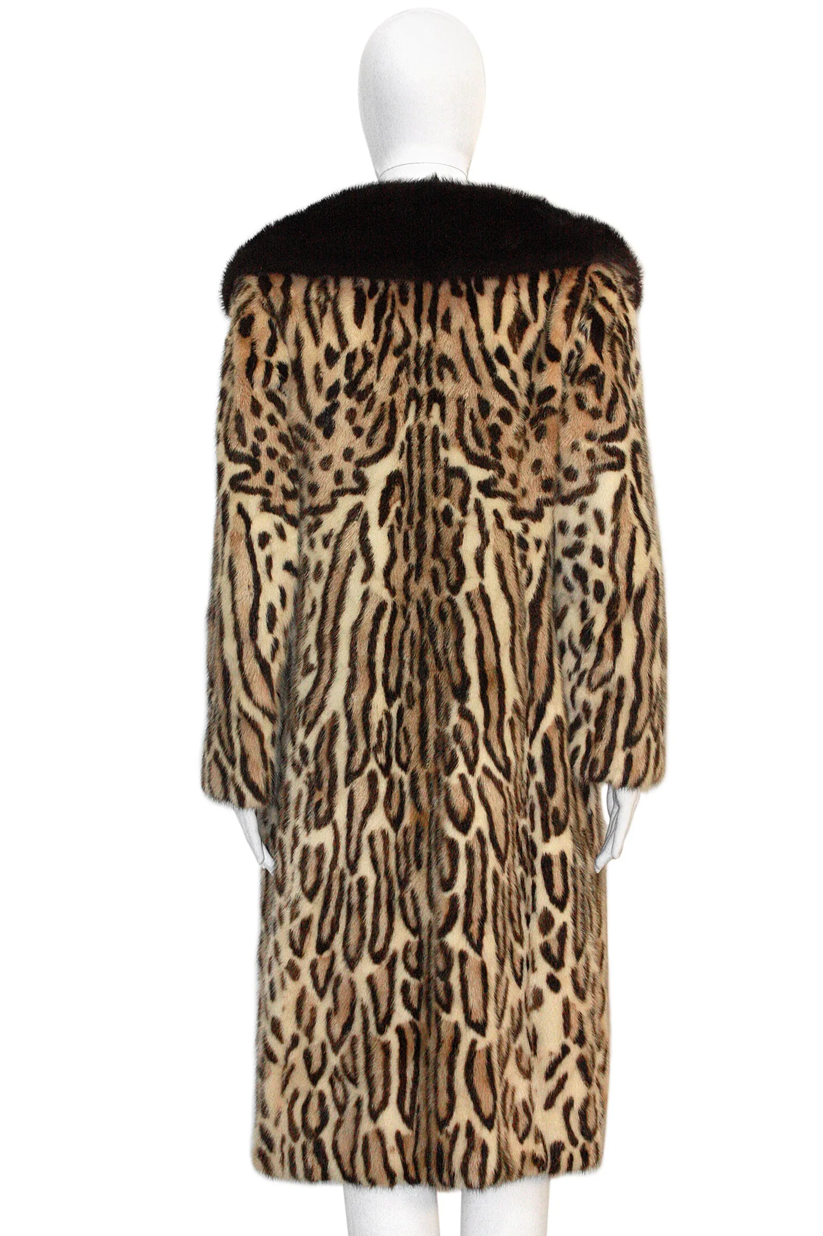 VINTAGE Circa 1970s Leopard Motif Mink Coat, Dark Mink Collar Size 6-8
