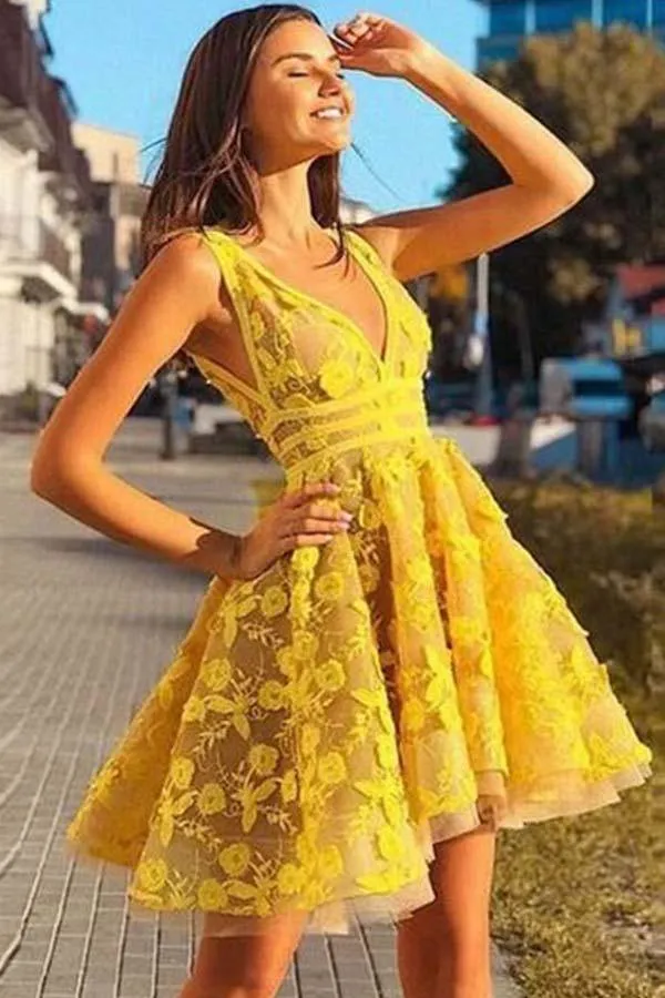 Yellow A-line V-neck Backless Short Homecoming Dresses With Lace Flowers, MH541